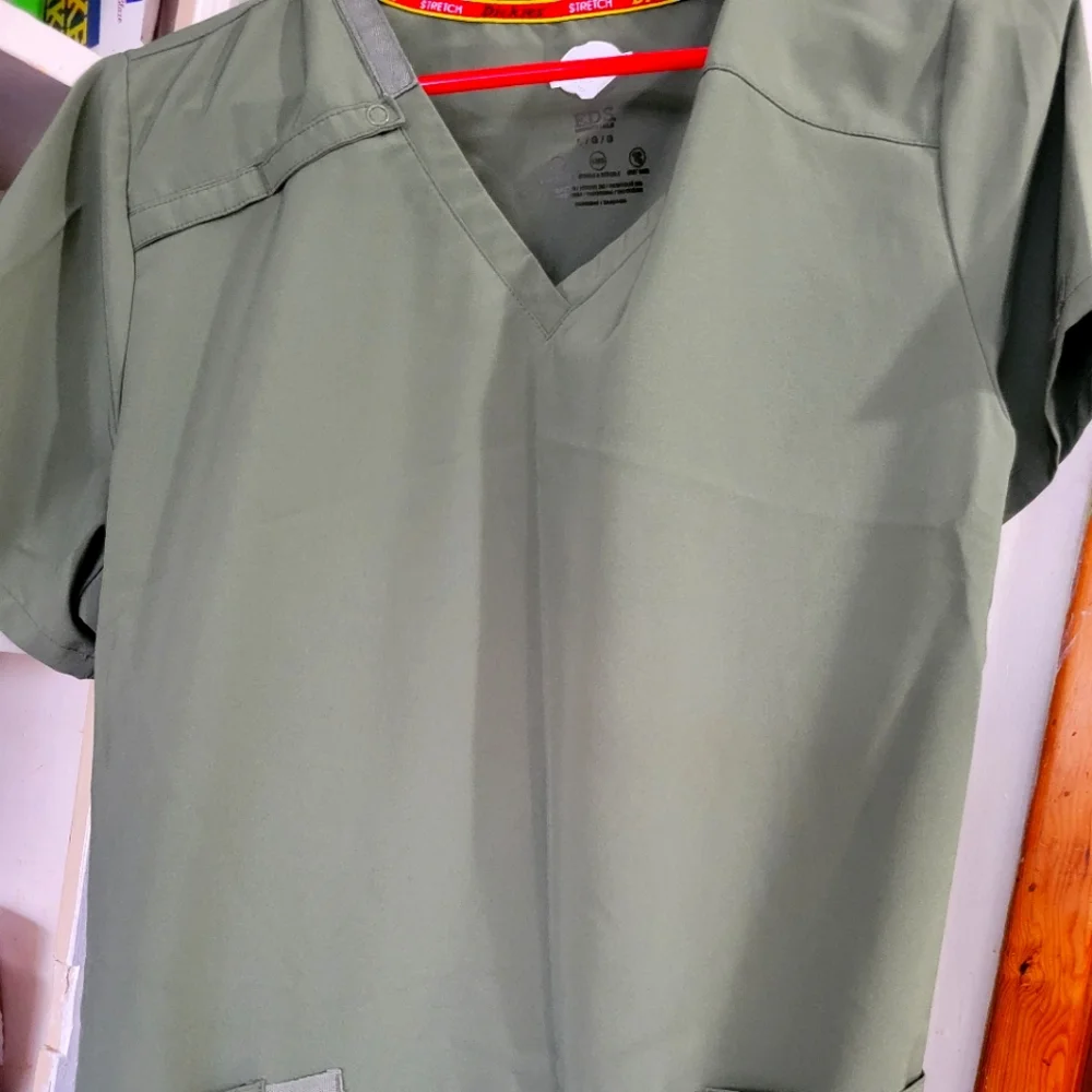 Dickies Scrub Set - Picture 1 of 5